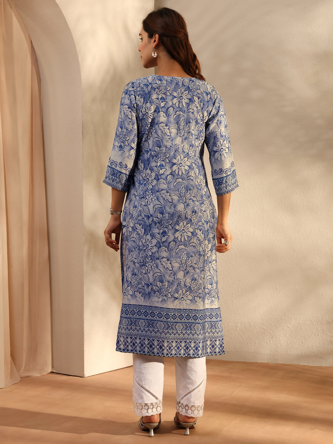 Grey Floral Printed Silk Blend Straight Kurta