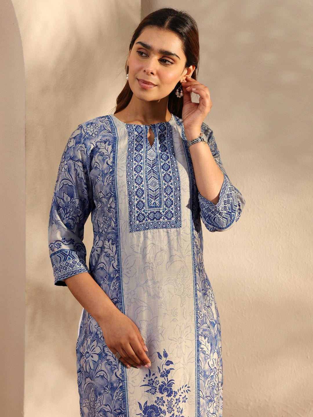 Grey Floral Printed Silk Blend Straight Kurta