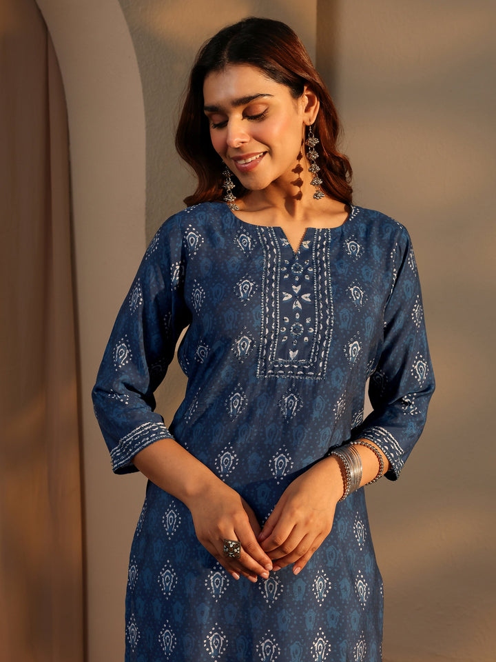 Indigo Ethnic Motif Printed Silk Blend Straight Kurta