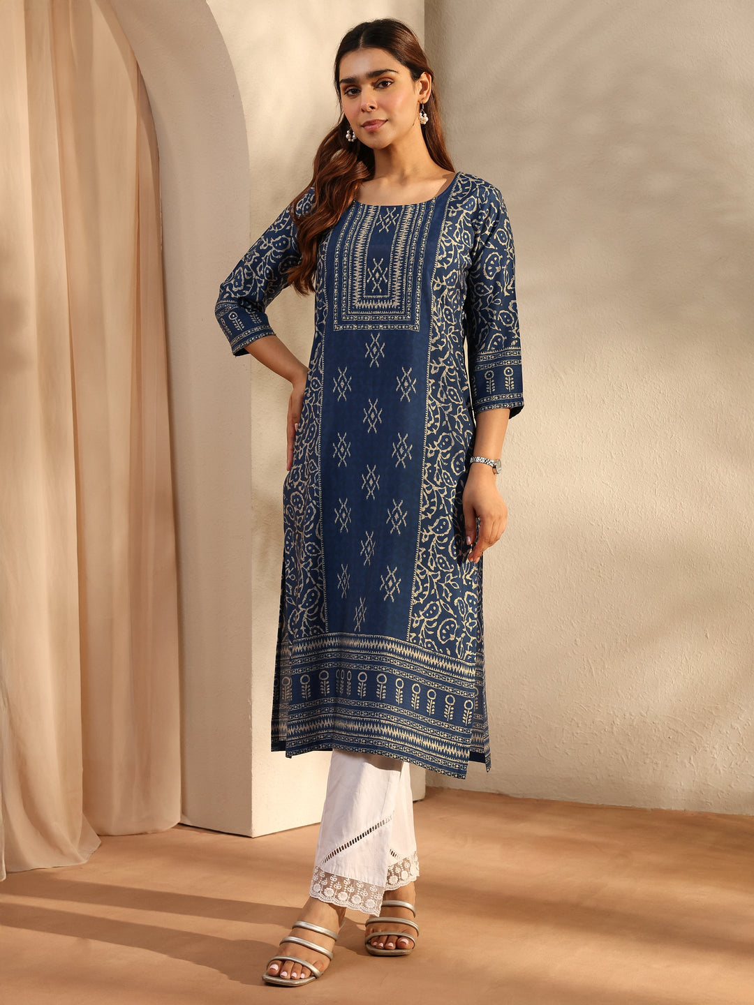 Blue Ethnic Motif Printed Silk Blend Straight Kurta