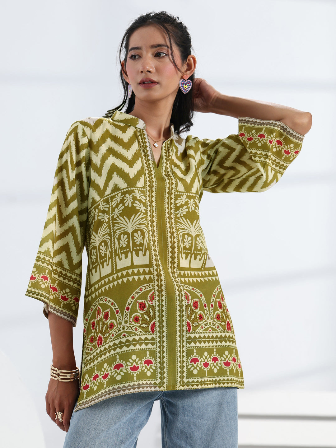 Green Ethnic Printed Cotton Blend Straight Short Kurti