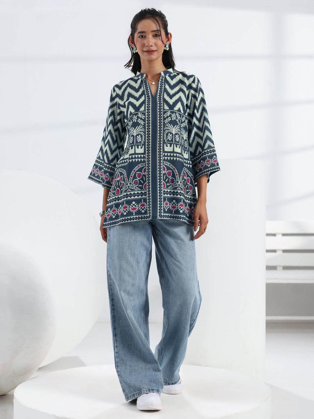 Navy Blue Ethnic Printed Cotton Blend Straight Short Kurti