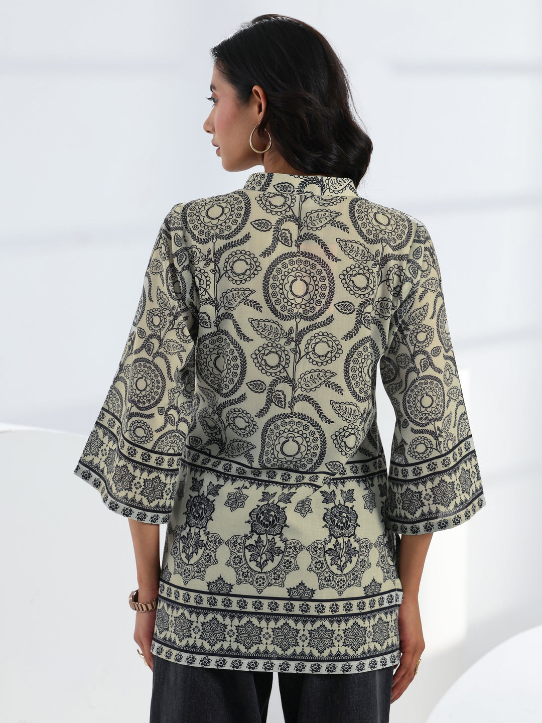 Off White Ethnic Printed Cotton Blend Straight Short Kurti