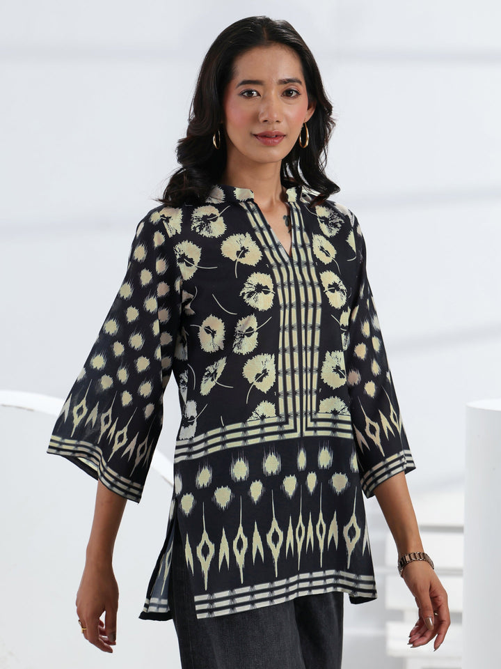 Black Abstarct Printed Cotton Blend Straight Short Kurti