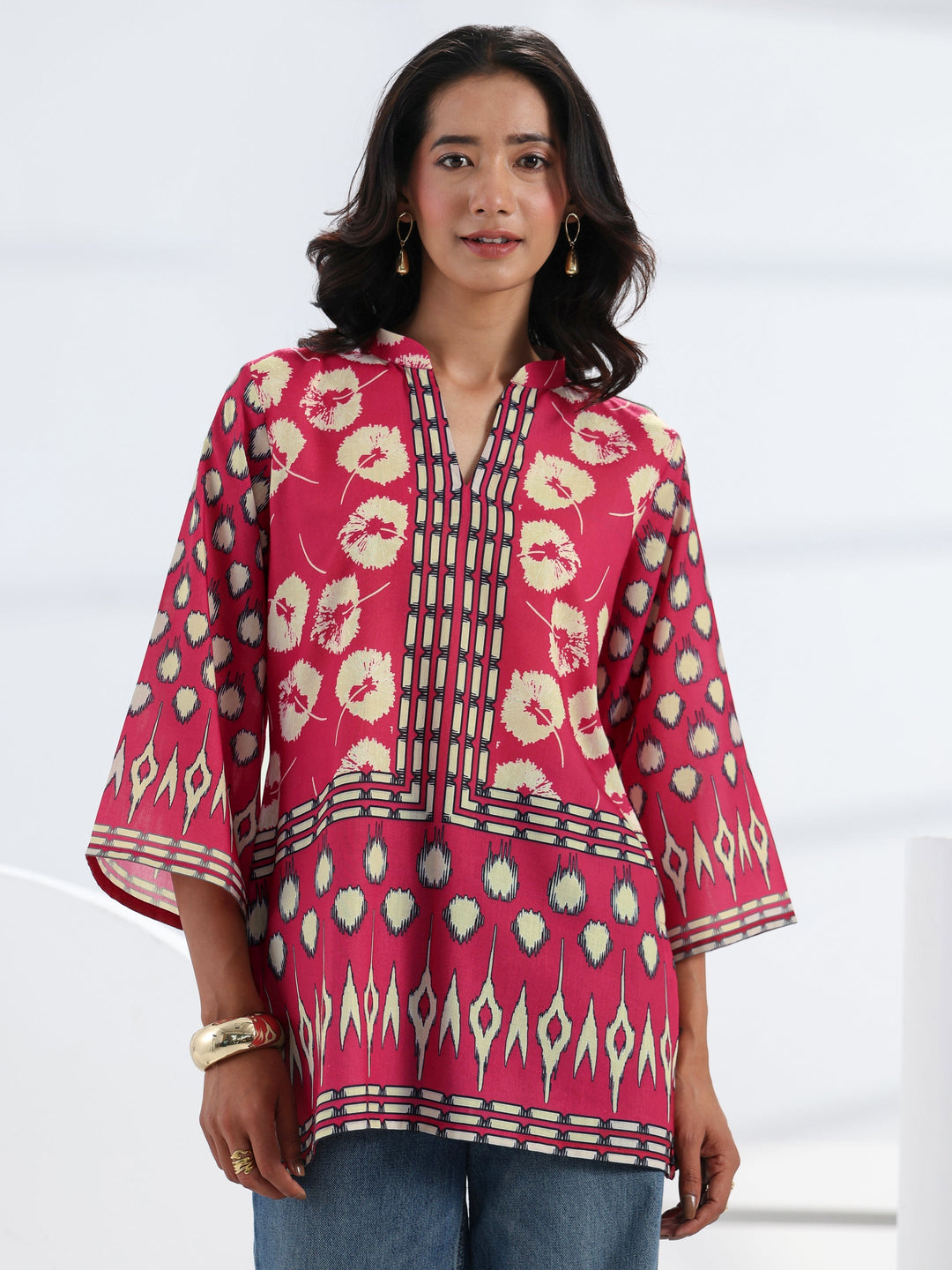Pink Abstract Printed Cotton Blend Straight Short Kurti