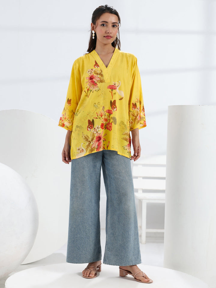 Yellow Floral Printed Cotton Blend Straight Short Kurti