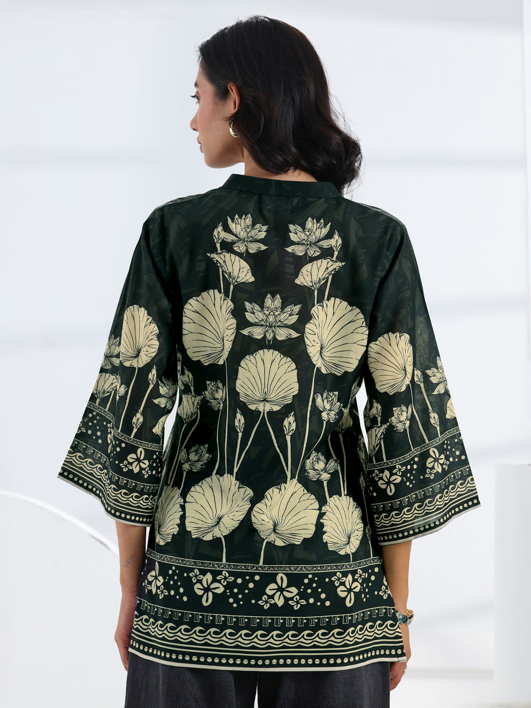 Black Floral Printed Cotton Blend Straight Short Kurti