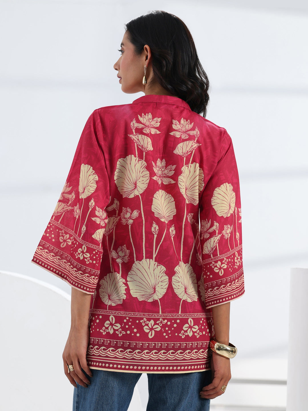 Pink Floral Printed Cotton Blend Straight Short Kurti