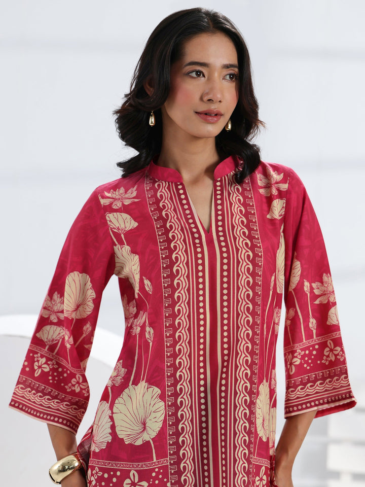 Pink Floral Printed Cotton Blend Straight Short Kurti