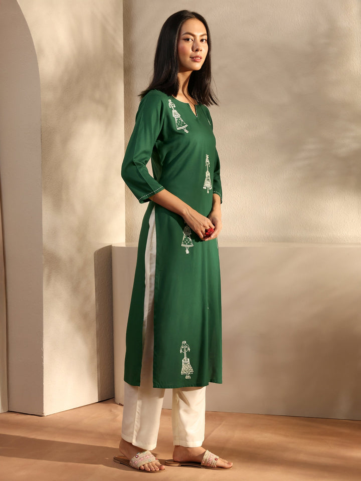 Green Ethnic Motif Embroidered Rayon Straight Kurta