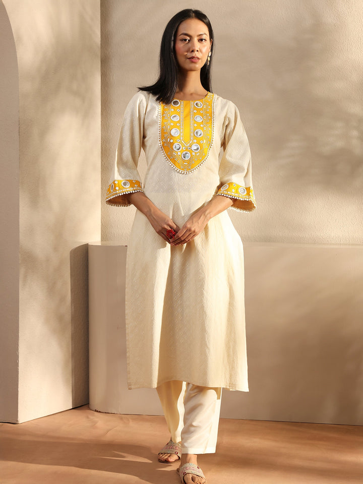 Off White Embroidered Cotton Straight Kurta