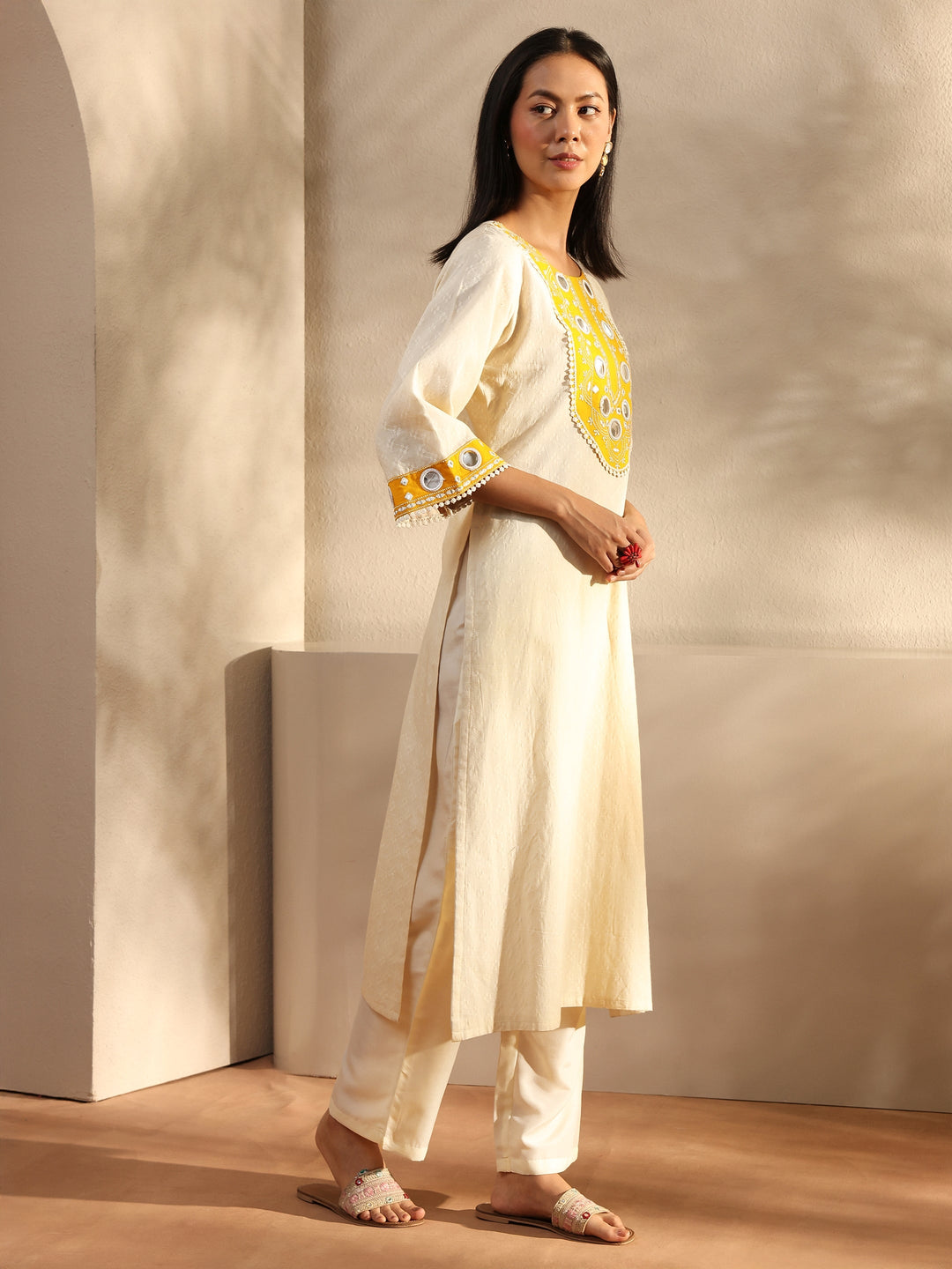 Off White Embroidered Cotton Straight Kurta