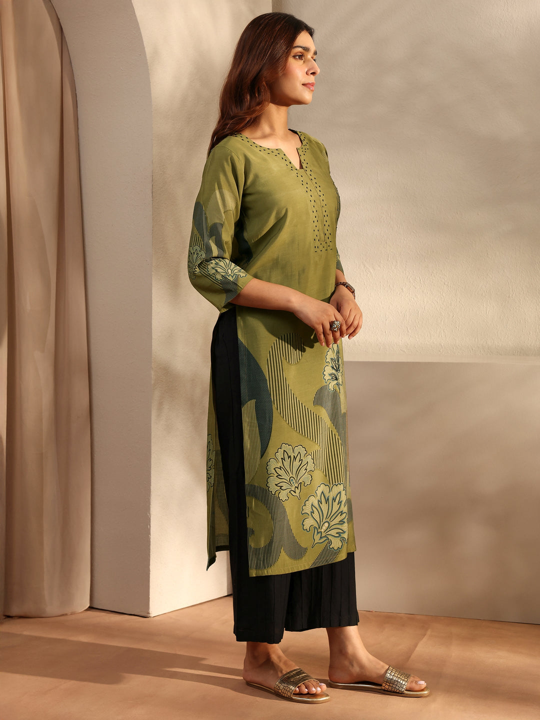 Green Printed Silk Blend Straight Kurta