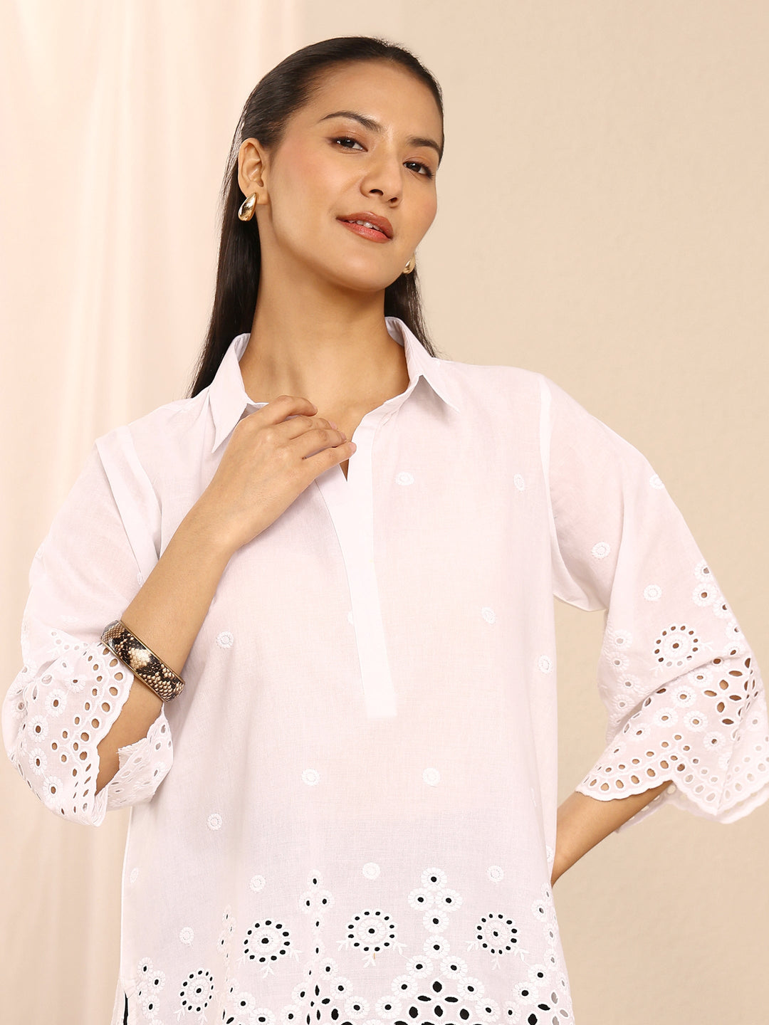 White Ethnic Motifs Embroidered Cotton Blend Straight Short Kurti
