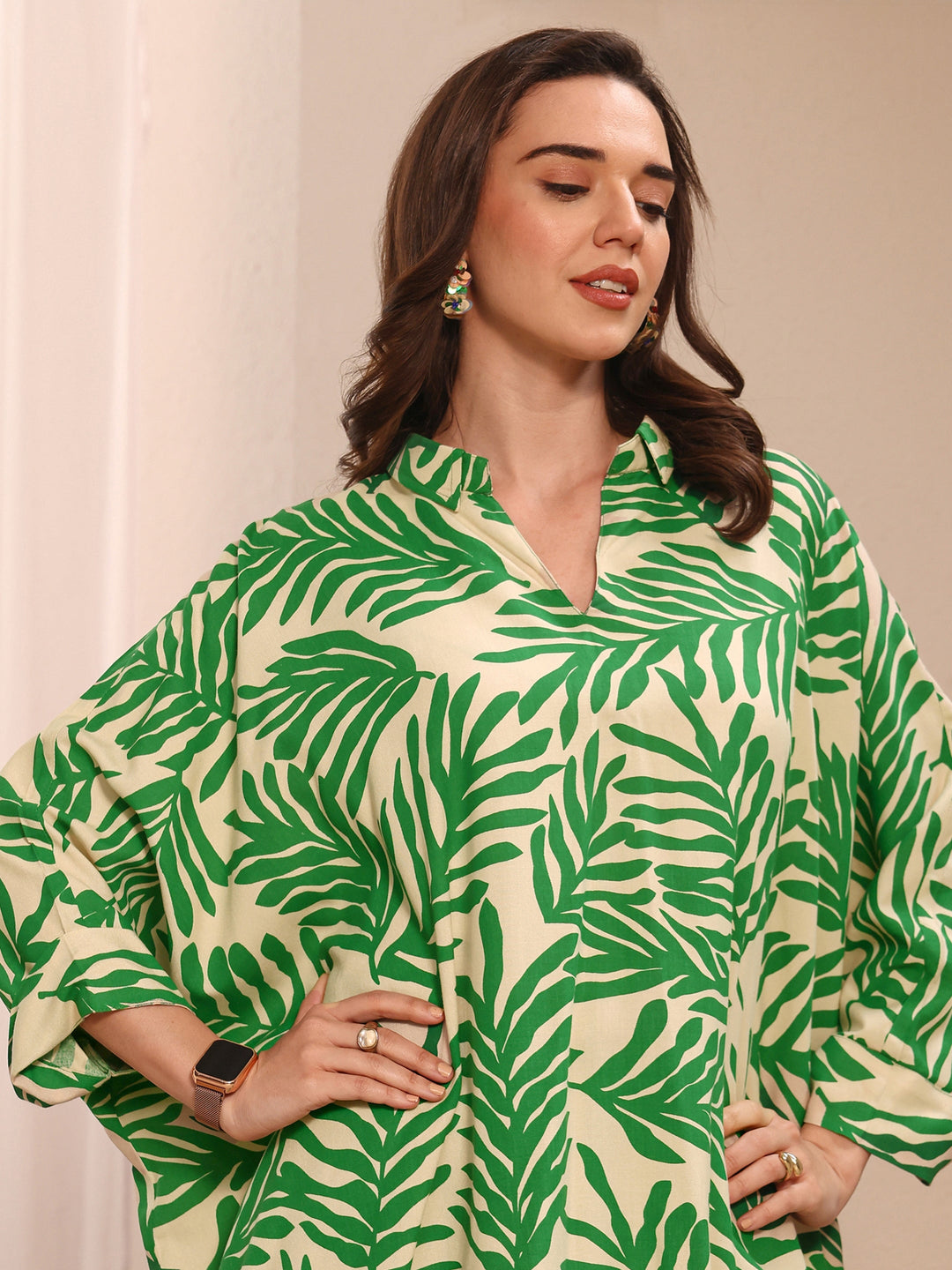 Green Foliage Print Printed Viscose Rayon Straight Short Kurti