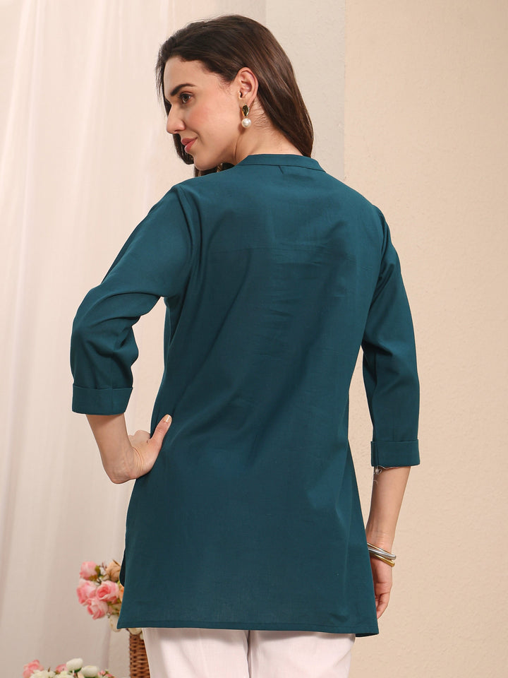 Blue Solid Solid Cotton Straight Short Kurti
