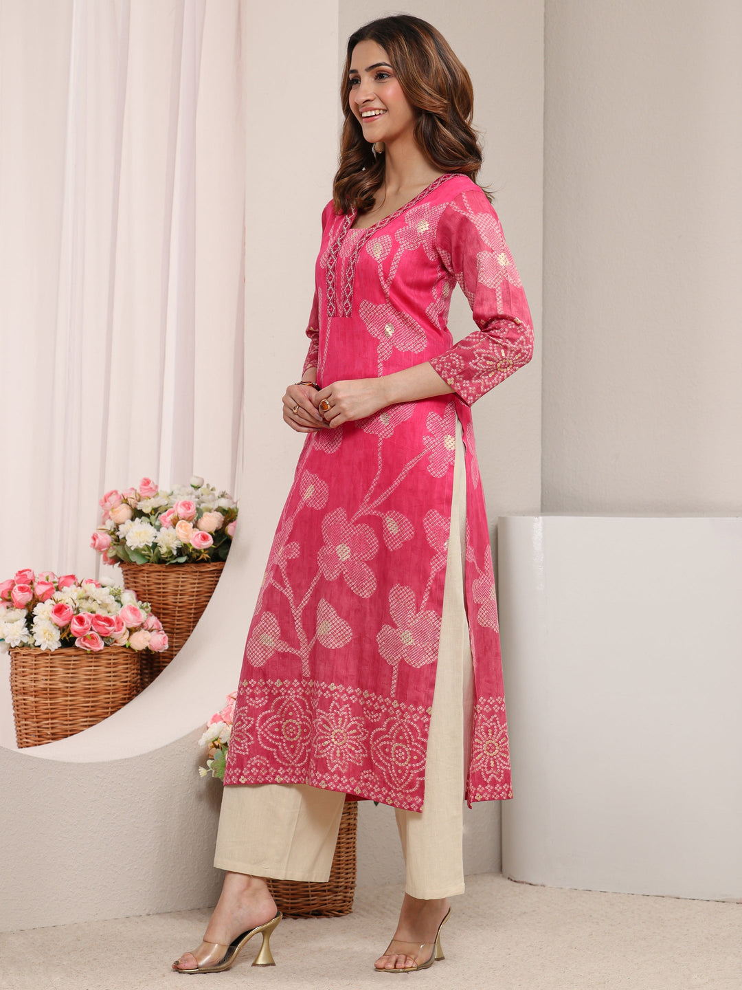 Pink Floral Printed Cotton Straight Kurta