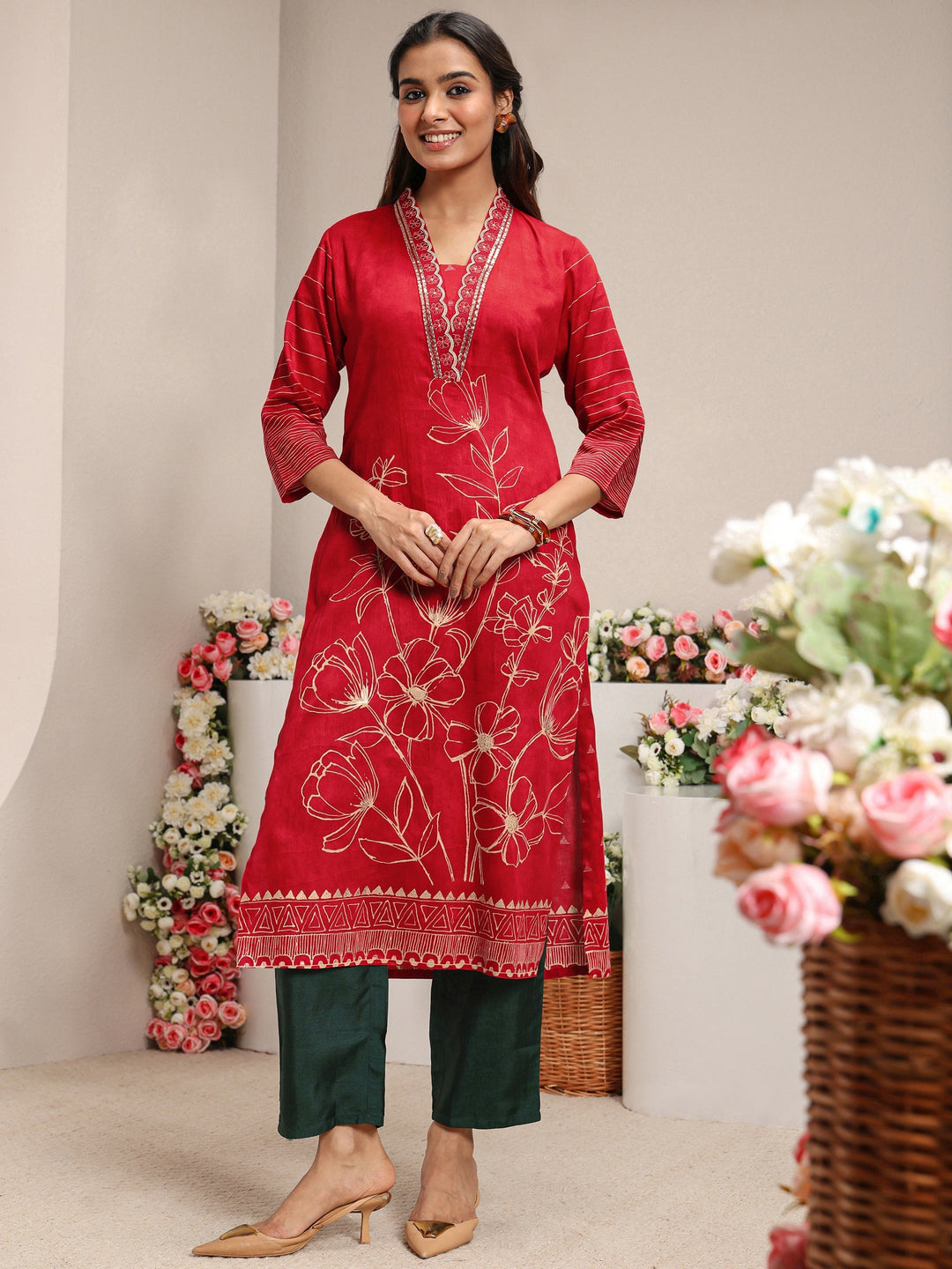 Red Floral Printed Cotton Straight Kurta