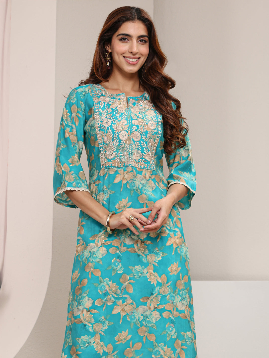 Blue Yoke Design Floral Printed Silk Blend Straight Kurta