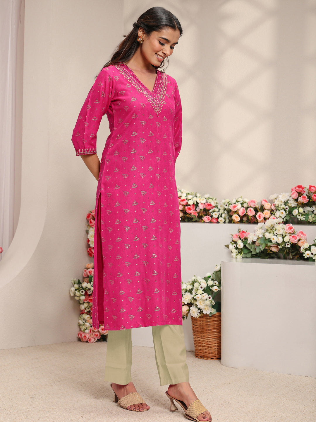 Pink Ethnic Motifs Printed Cotton Blend Straight Kurta