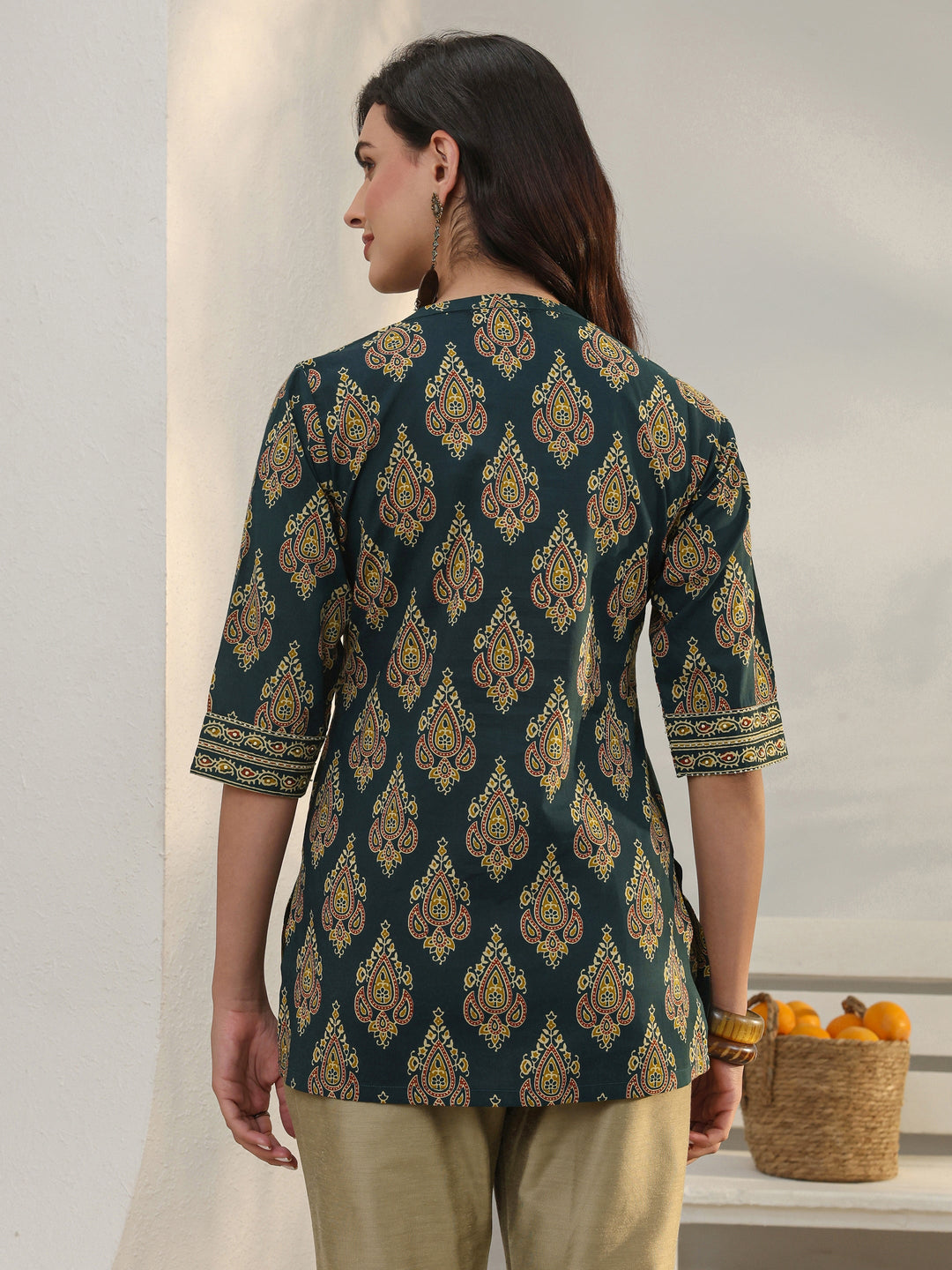 Green Ethnic Printed Cotton Straight Short Kurti