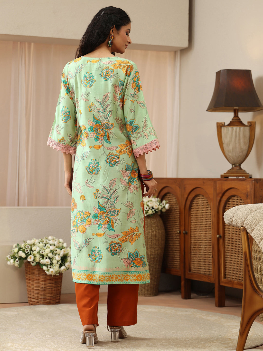 Green Floral Printed Silk Blend Straight Kurta