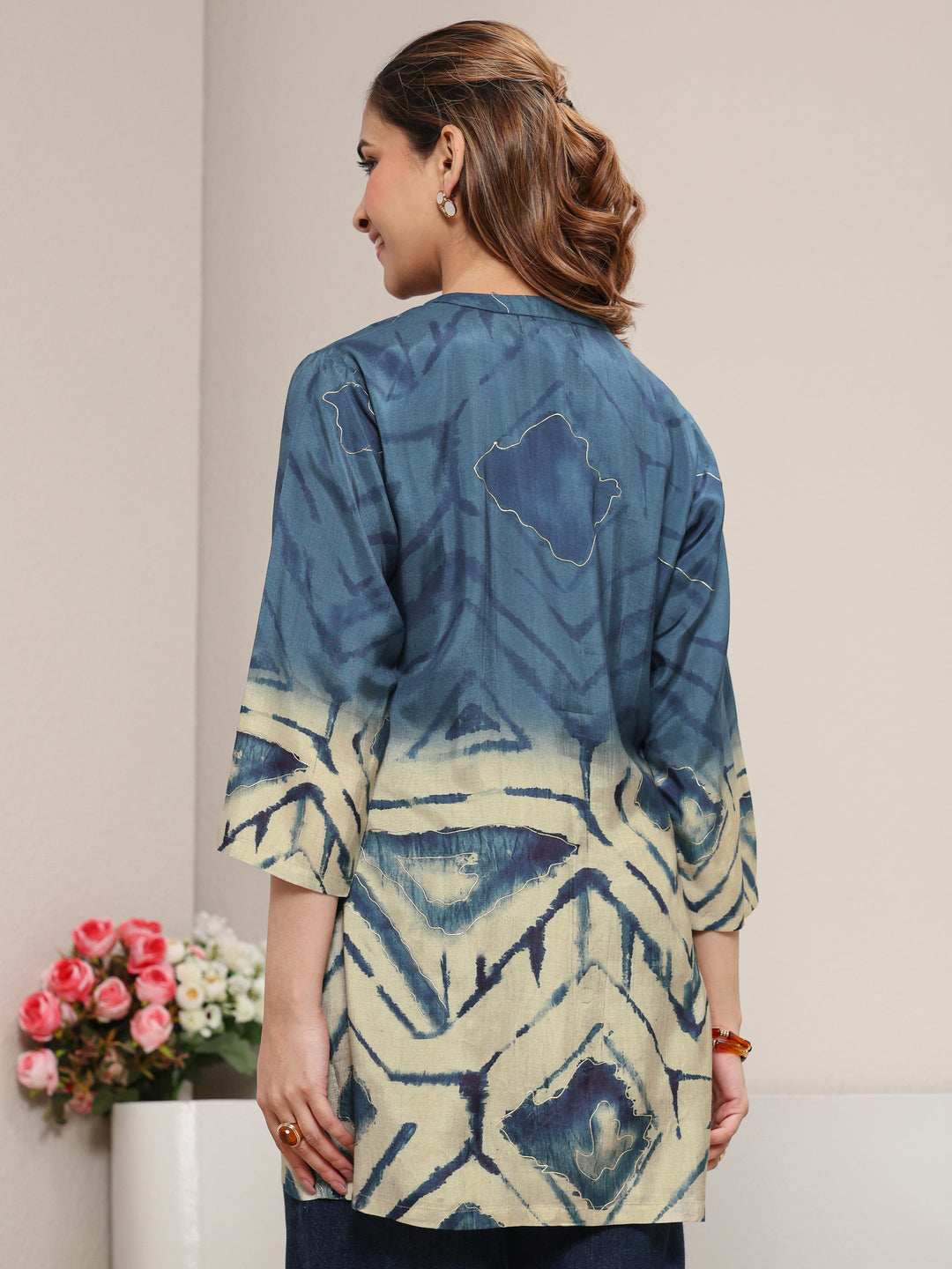 Teal Abstract Printed Muslin Straight Ombre Short Kurti