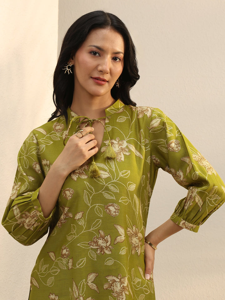 Green Floral Printed Silk Blend Tie-Up Straight Short Kurti