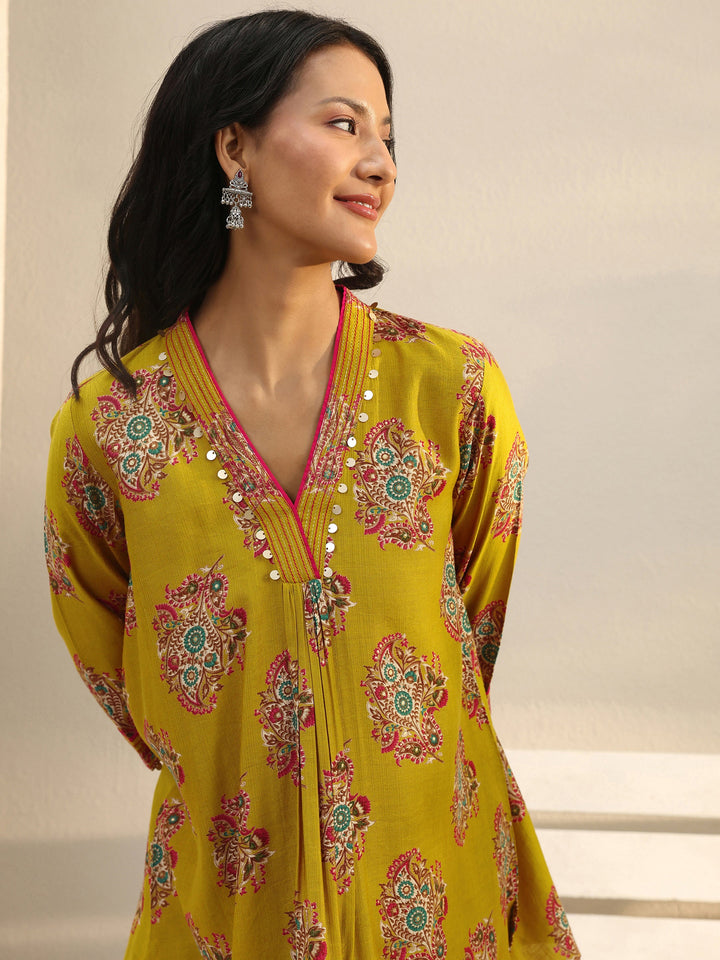 Green Ethnic Printed Silk Blend A-Line Short Kurti