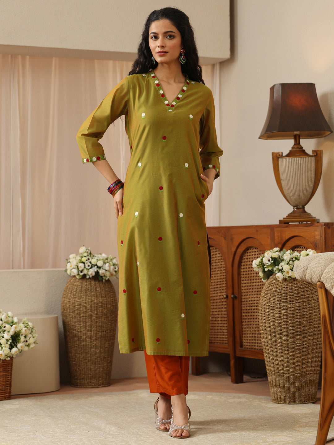 Green Floral Embroidered Chanderi Silk Straight Kurta