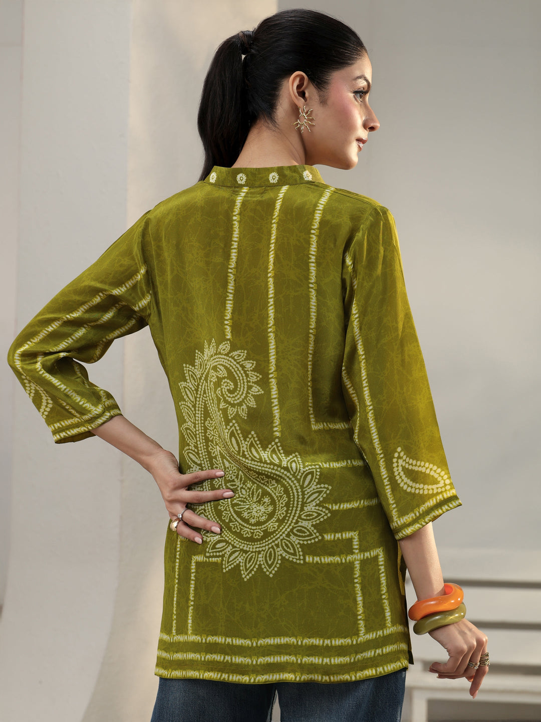 Green Paisley Printed Crepe Straight Short Kurti