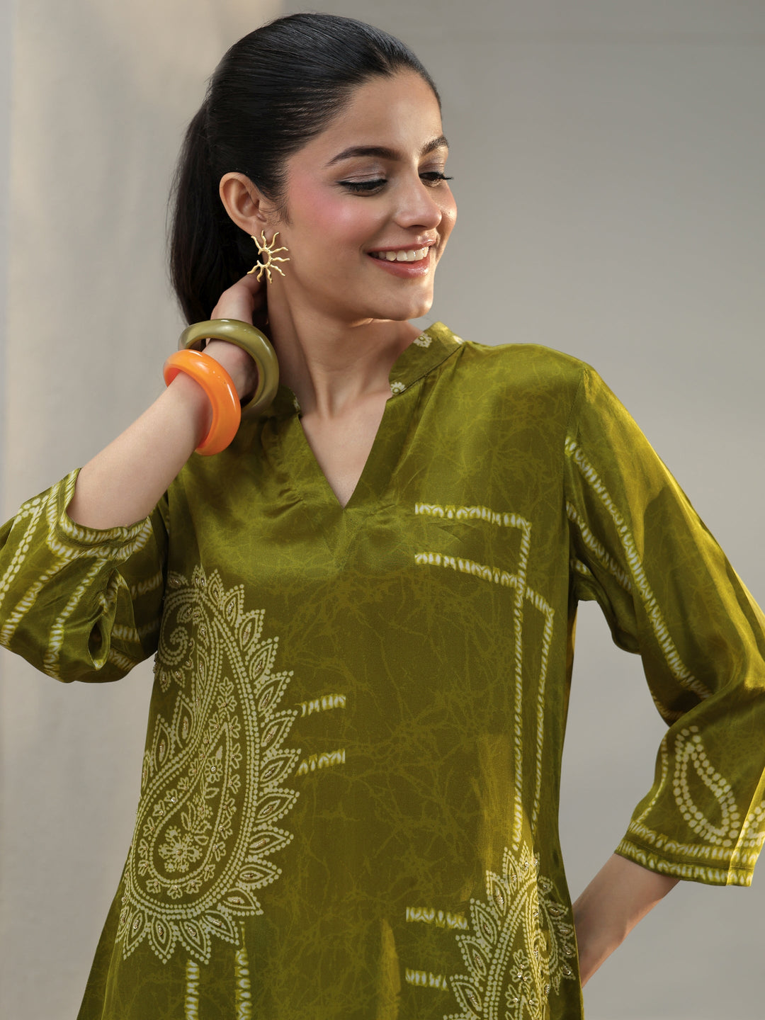 Green Paisley Printed Crepe Straight Short Kurti