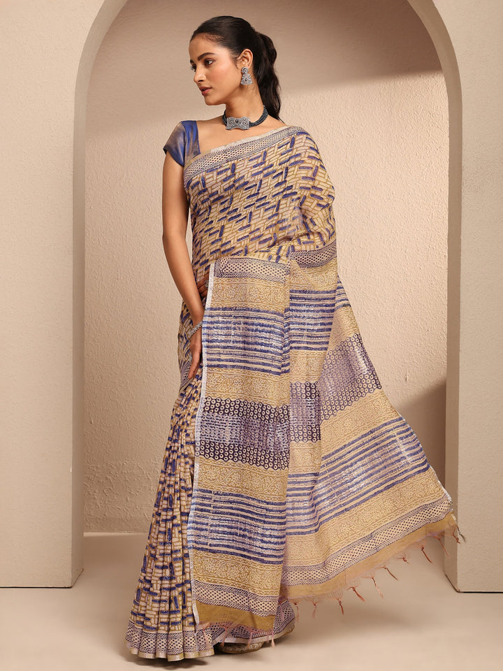 Mustard Geometric Printed Cotton Saree With Unstitched Blouse Piece