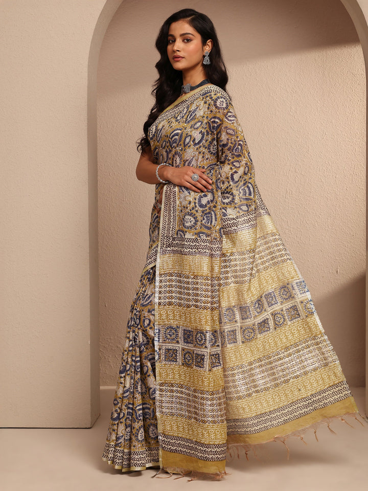 Mustard Printed Cotton Saree With Unstitched Blouse Piece