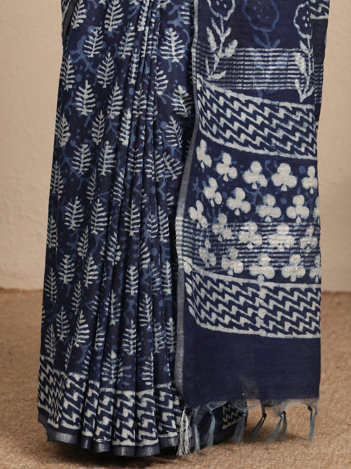 Blue Block Printed Cotton Saree With Unstitched Blouse Piece