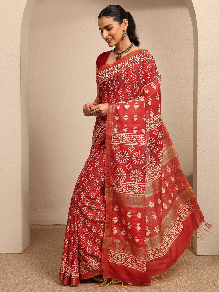 Red Ikat Printed Cotton Saree With Unstitched Blouse Piece