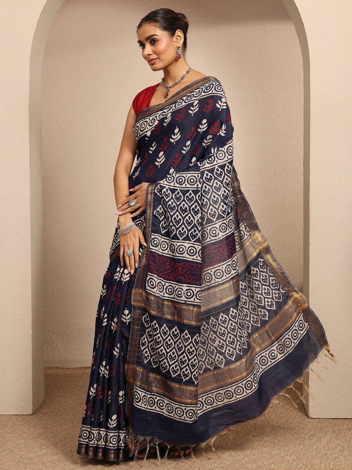 Navy Blue Printed Cotton Saree With Unstitched Blouse Piece