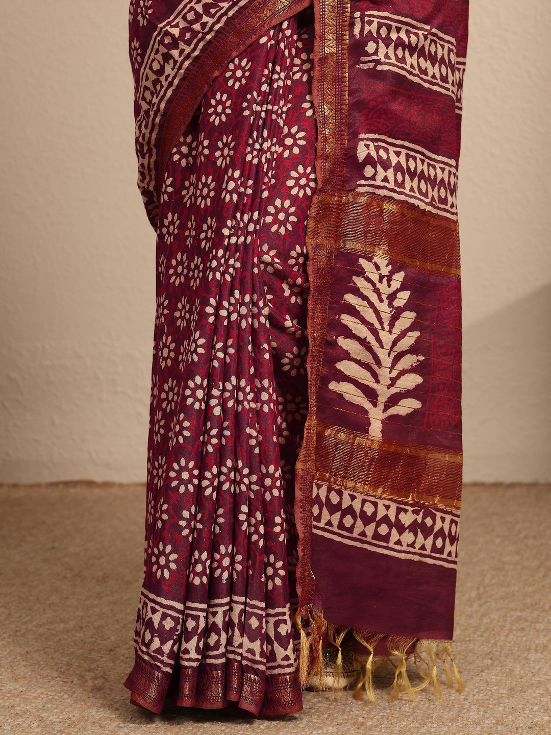 Burgundy Printed Cotton Bagru Saree With Unstitched Blouse Piece
