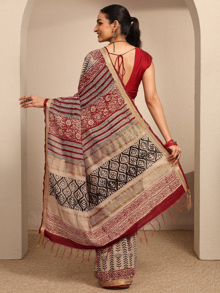 Beige Printed Cotton Saree With Unstitched Blouse Piece