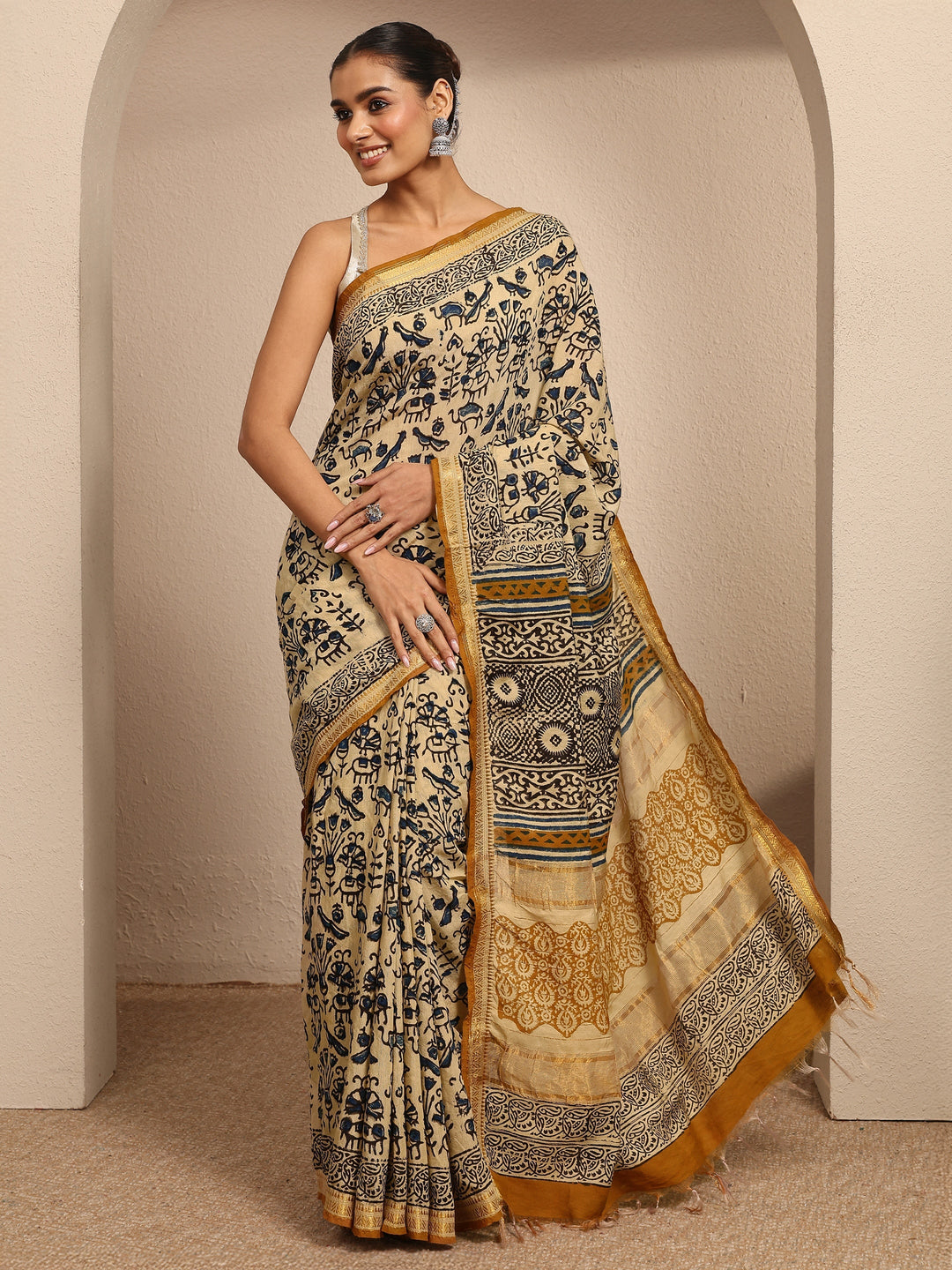 Beige Printed Cotton Kalamkari Saree With Unstitched Blouse Piece