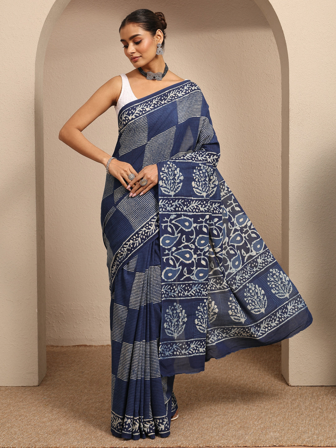 Blue Block Printed Cotton Saree With Unstitched Blouse Piece