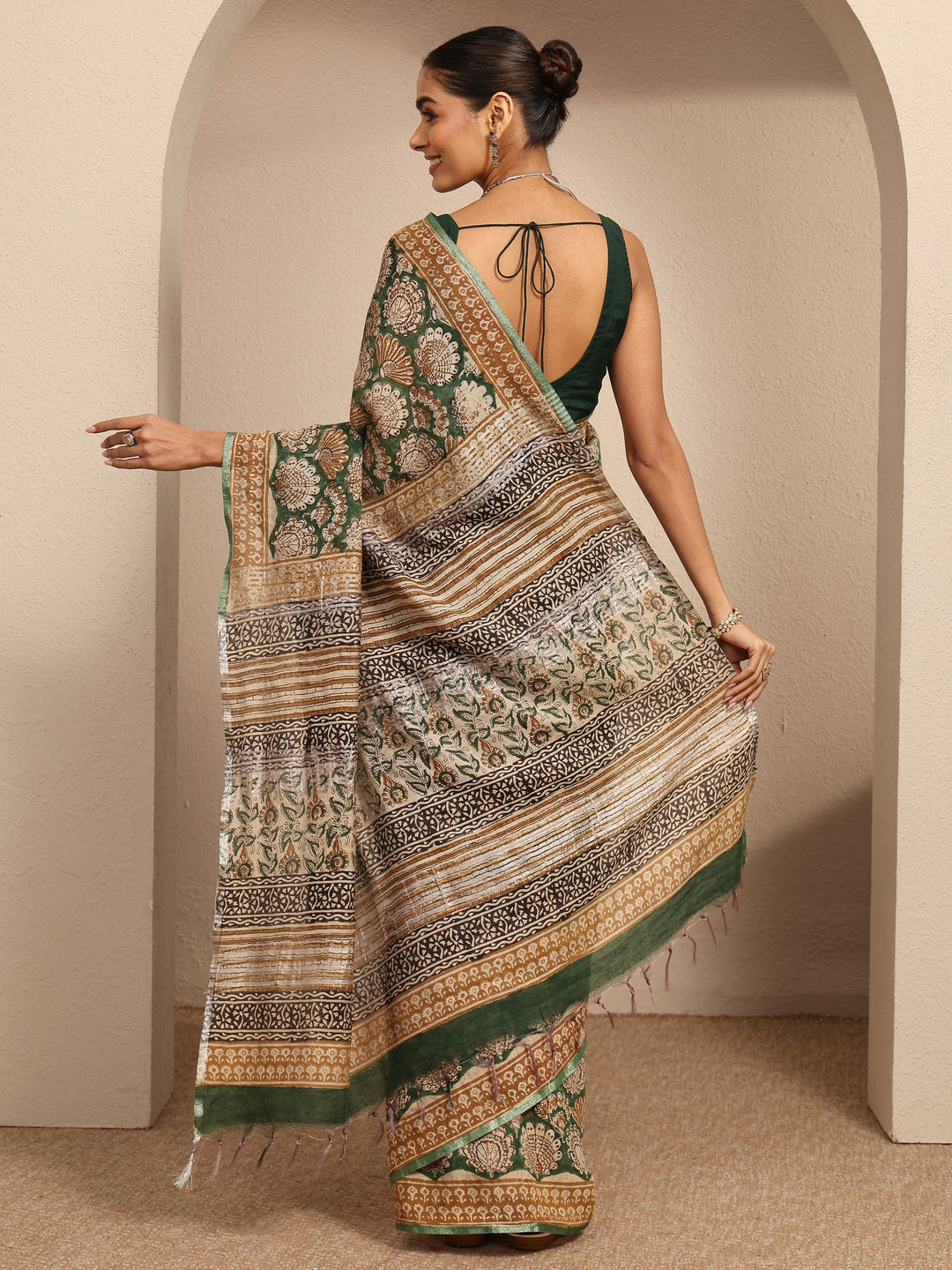 Green Printed Cotton Kalamkari Saree With Unstitched Blouse Piece