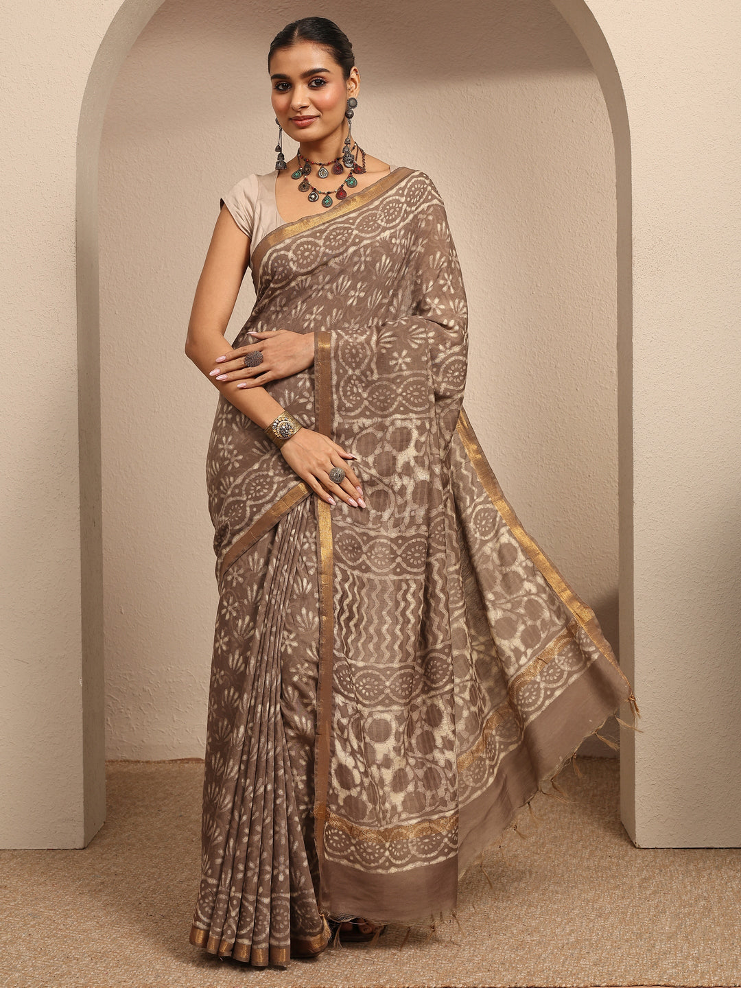 Brown Ikat Printed Cotton Saree With Unstitched Blouse Piece