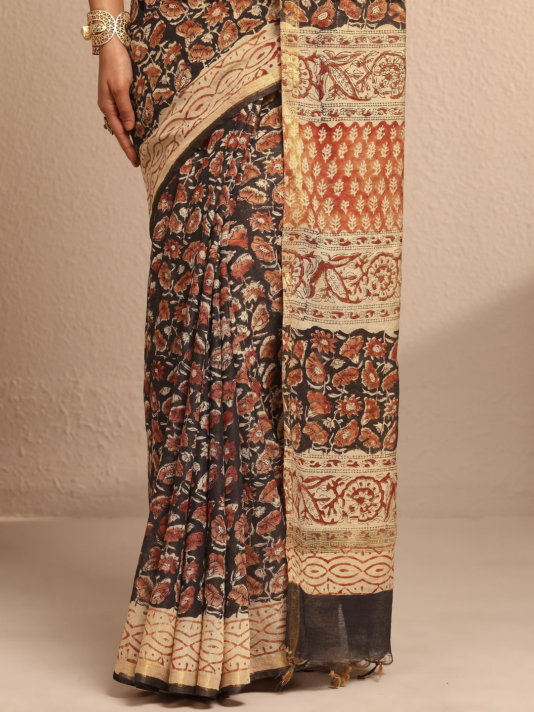 Black Block Printed Cotton Saree With Unstitched Blouse Piece