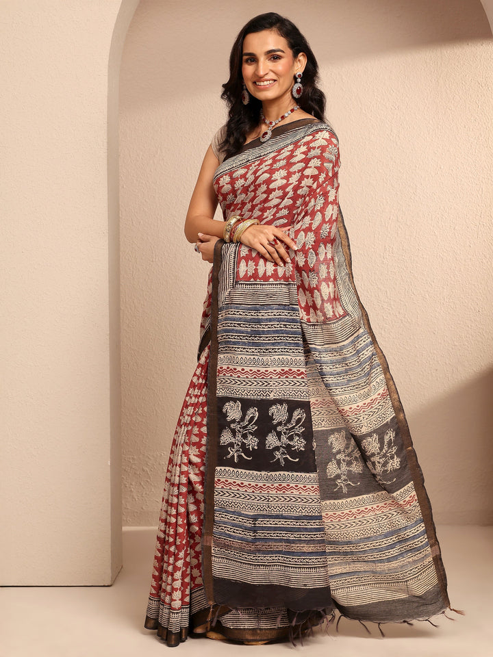 Red Printed Cotton Saree With Unstitched Blouse Piece
