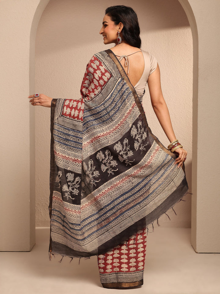Red Printed Cotton Saree With Unstitched Blouse Piece