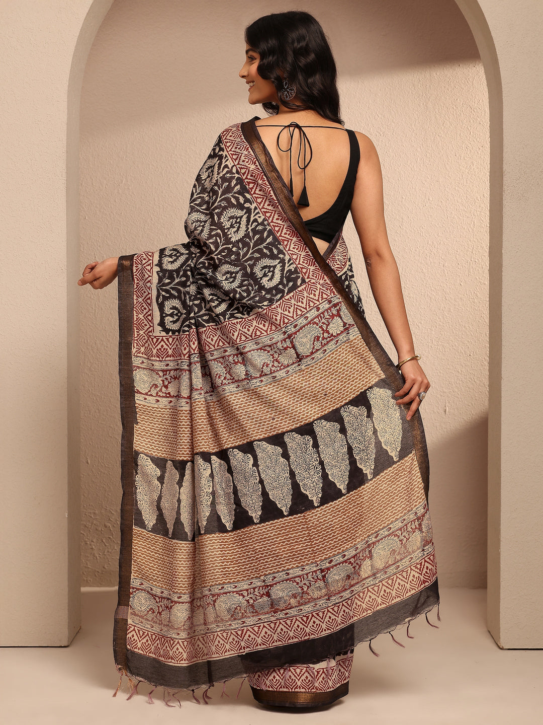 Black Printed Cotton Saree With Unstitched Blouse Piece