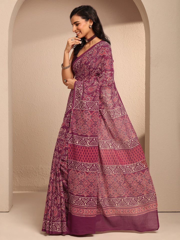 Maroon Paisley Printed Cotton Saree With Unstitched Blouse Piece