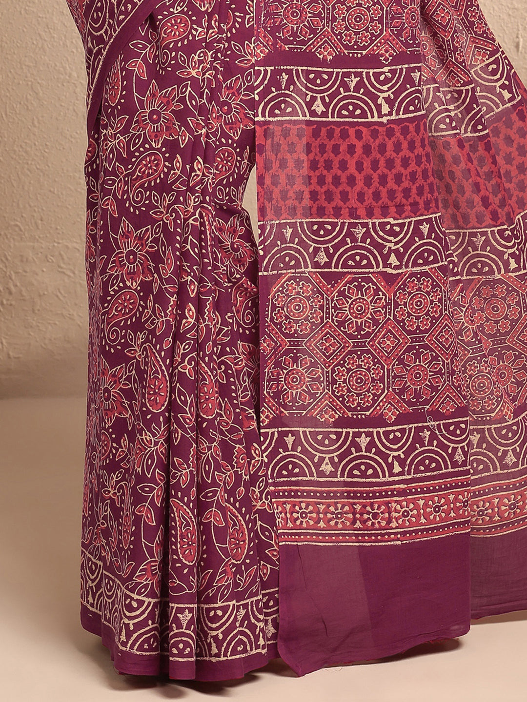 Maroon Paisley Printed Cotton Saree With Unstitched Blouse Piece