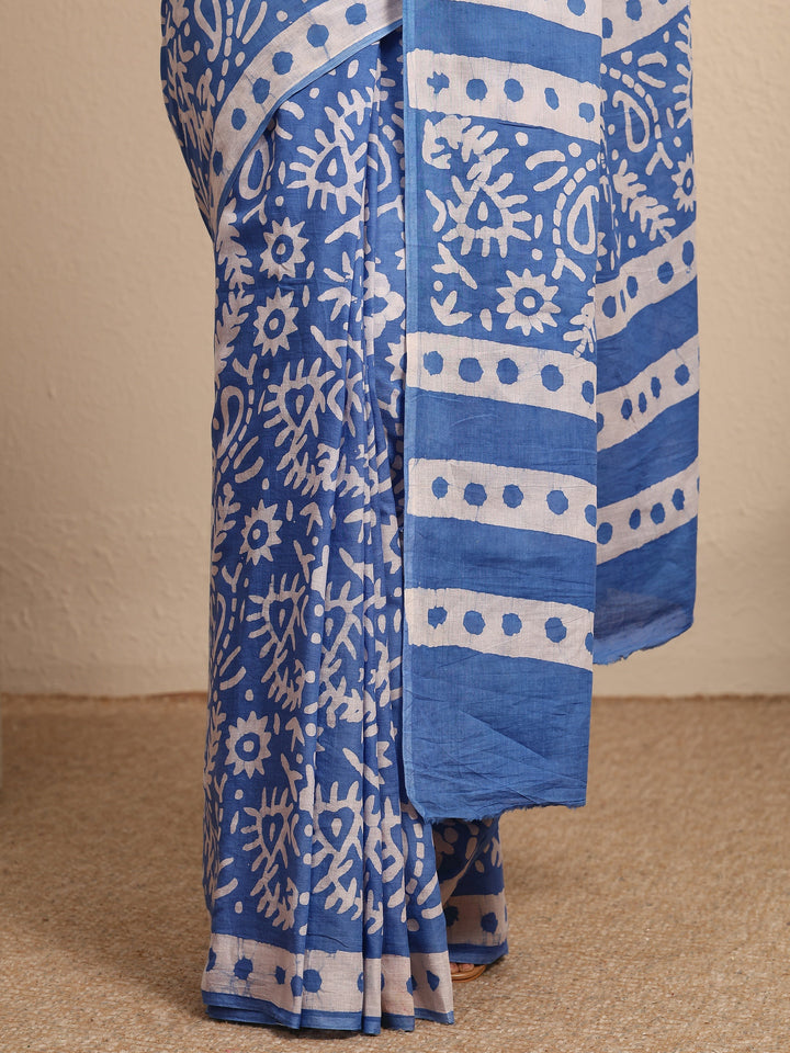 Blue Printed Cotton Saree With Unstitched Blouse Piece